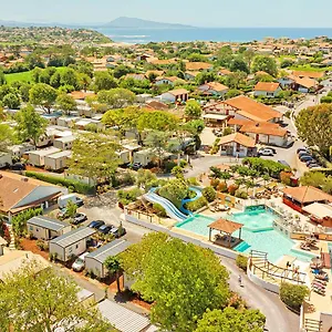 Domaine Berrua - Maeva Selection Camping